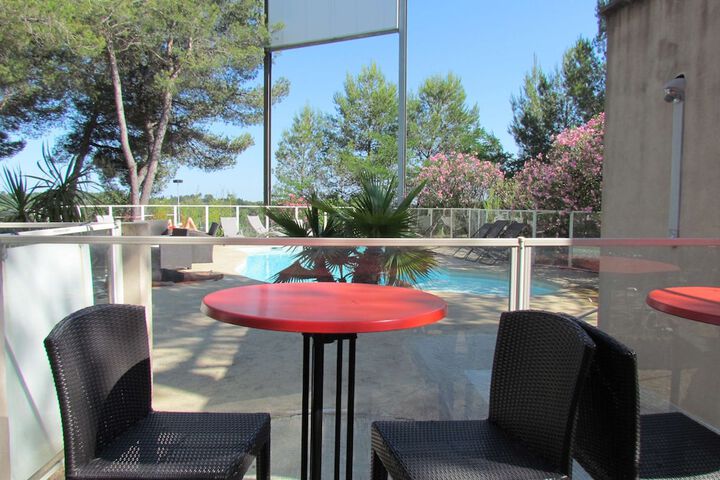 Hotel Pool