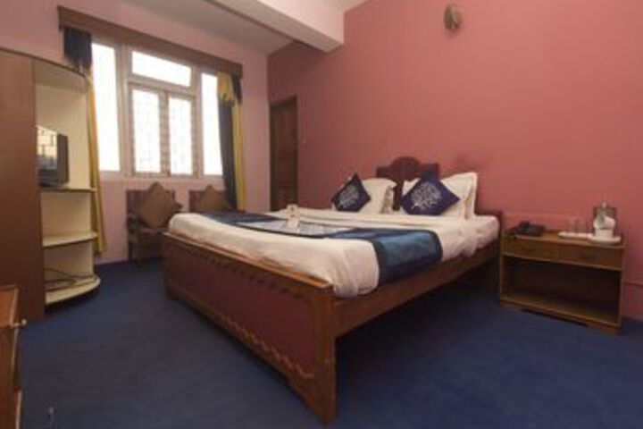 Room 13 of 24