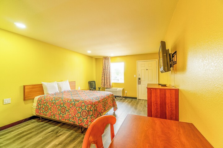 Room 11 of 56