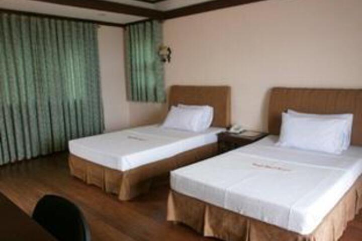 Room 3 of 6