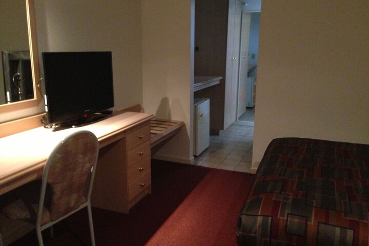 Room 12 of 41