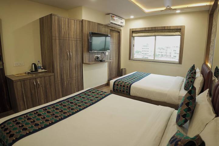 Room 15 of 35