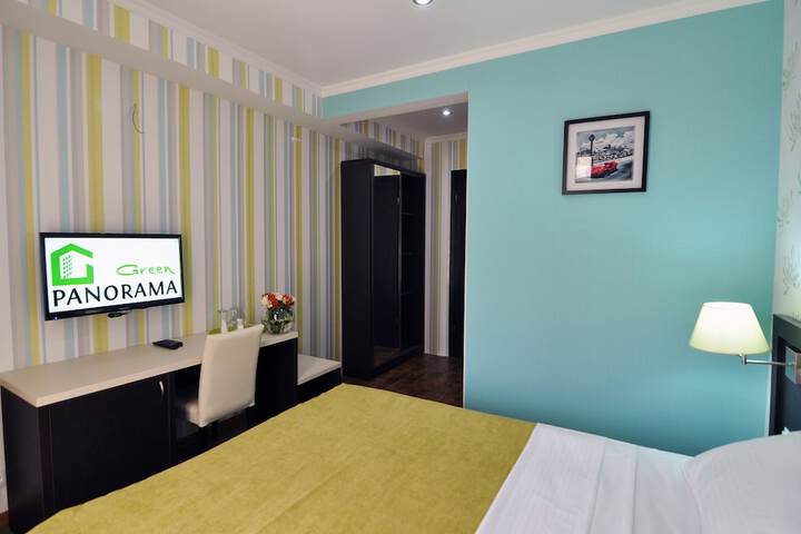 Room 6 of 25