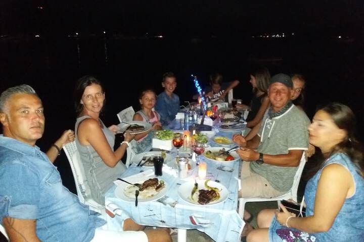 Dining 23 of 42