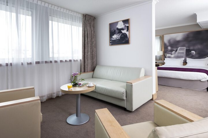 Room 16 of 55