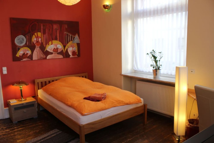 Room 5 of 12