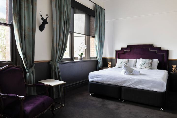 Room 14 of 24