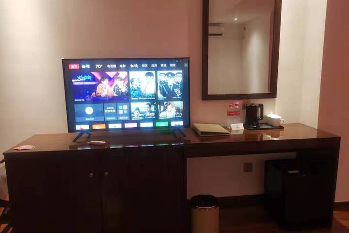 Room 15 of 20