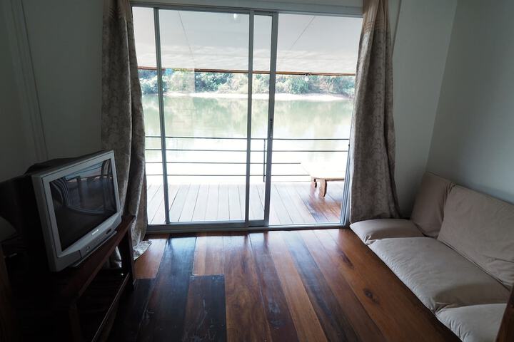 Room 5 of 52