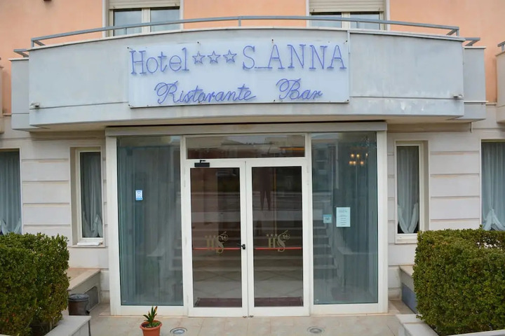 HOTEL SANTANNA