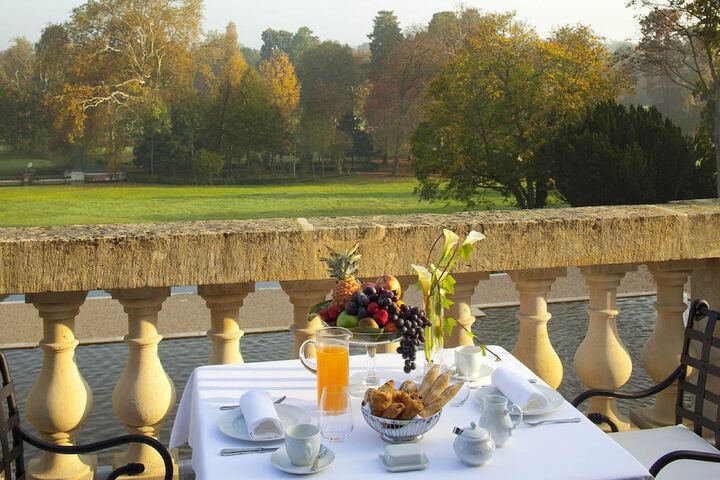 Breakfast/Coffee Service 42 of 60