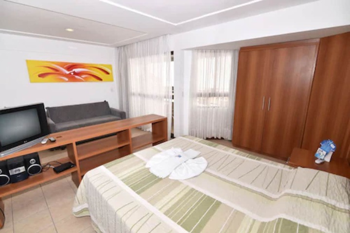 Room 5 of 28