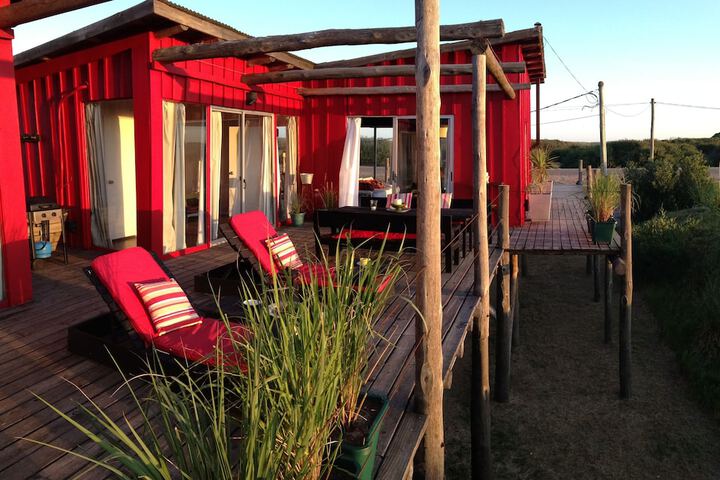 Sundeck 35 of 37