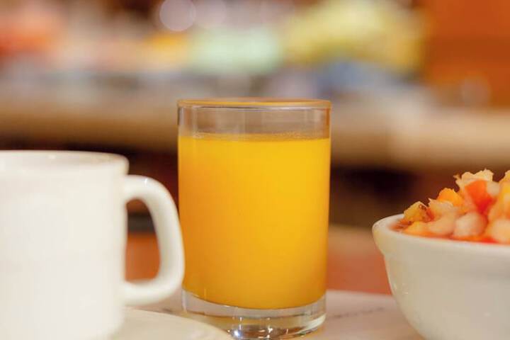 Breakfast/Coffee Service 34 of 44