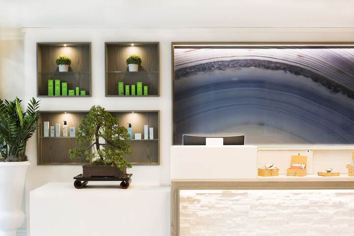 Spa reception