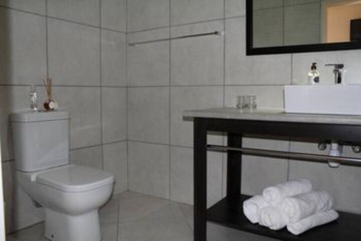 Room 4 of 11