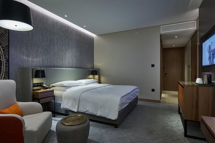 Room 16 of 67