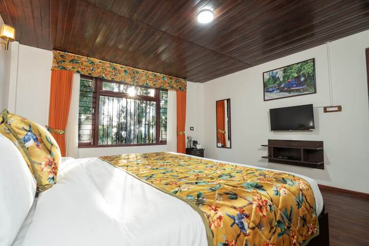 Room 2 of 30