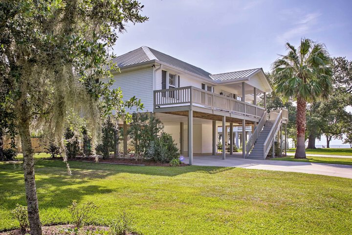 the Palm Bay St. Louis Home - Walk to Beach!