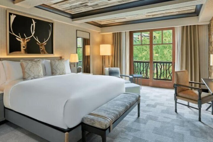 Hotel 26 of 28