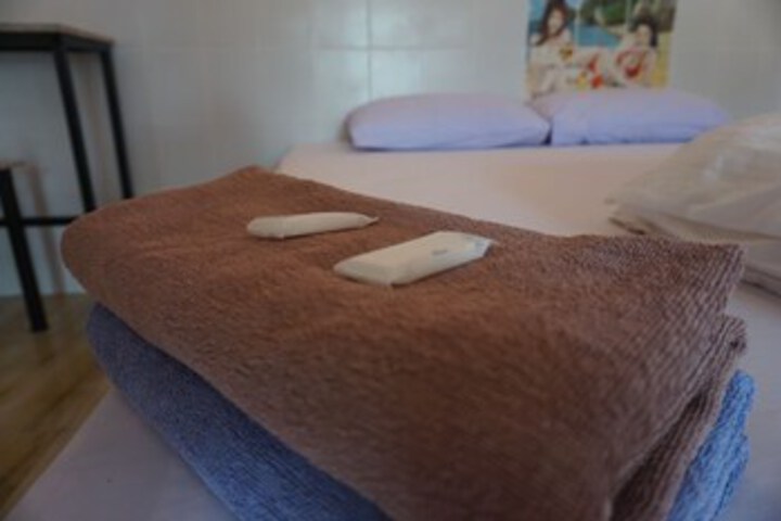Room 4 of 26