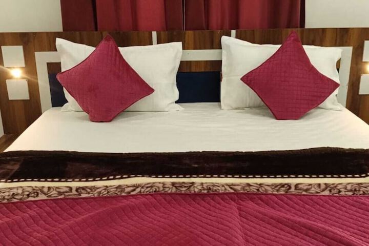 Room 15 of 25