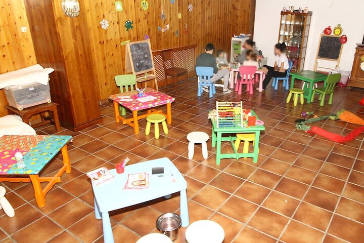Room 10 of 43
