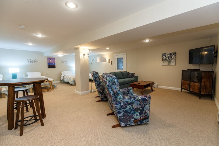 Room 13 of 40
