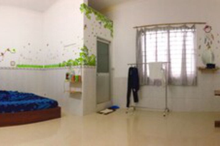 Room 10 of 44