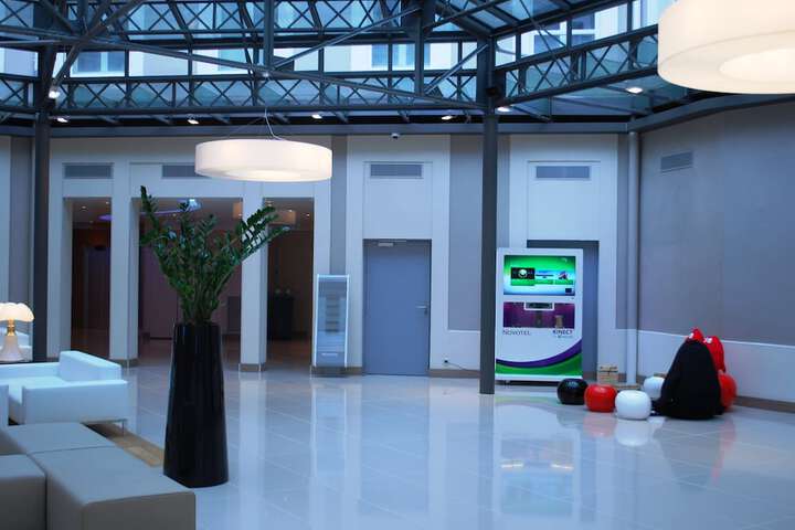 Hotel Lobby