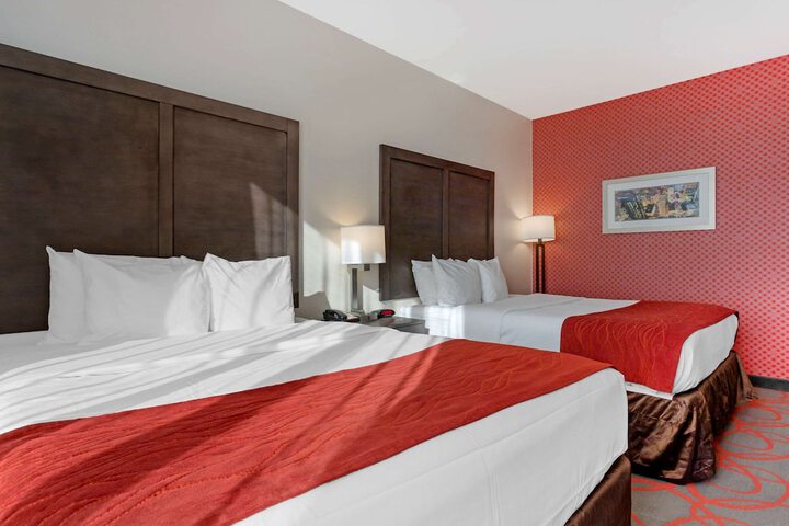 2 Queen Beds (4 of 17)