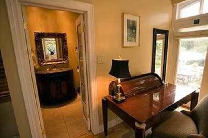 Room 43 of 56