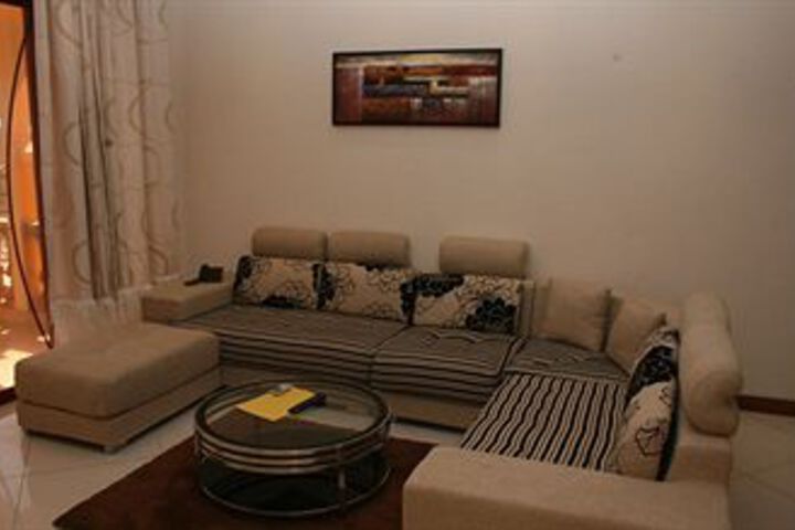 Room 15 of 32