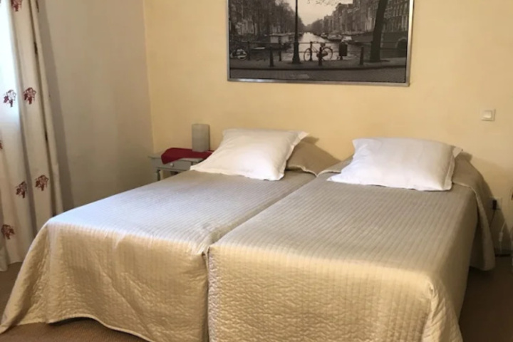 guest_rooms