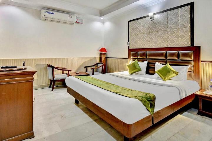 HOTEL CORPORATE INN