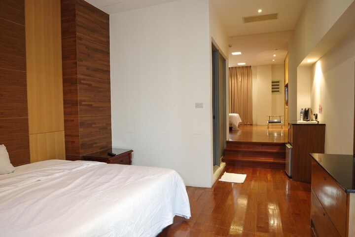 Room 59 of 79