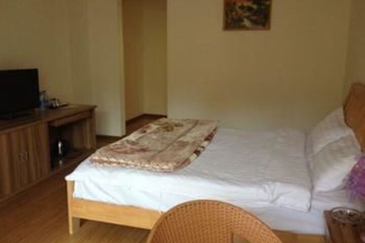 Room 7 of 7