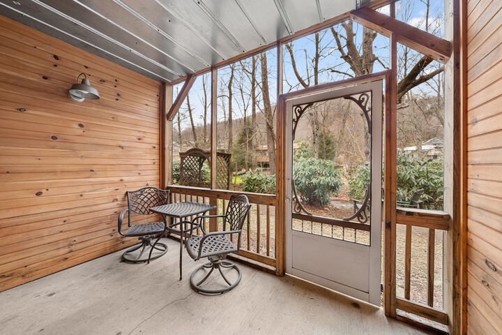 Terrace/Patio 23 of 65