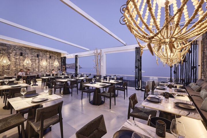 Dining 208 of 254