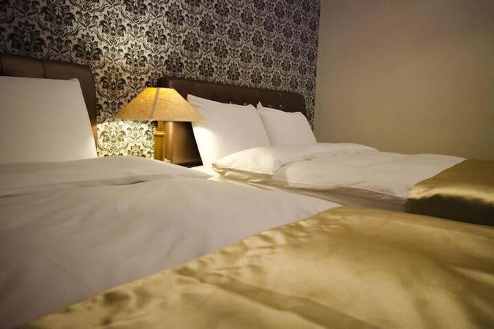 Room 6 of 29