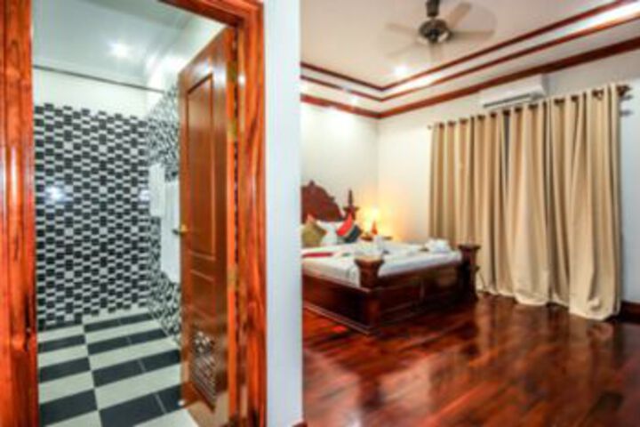 Room 2 of 18