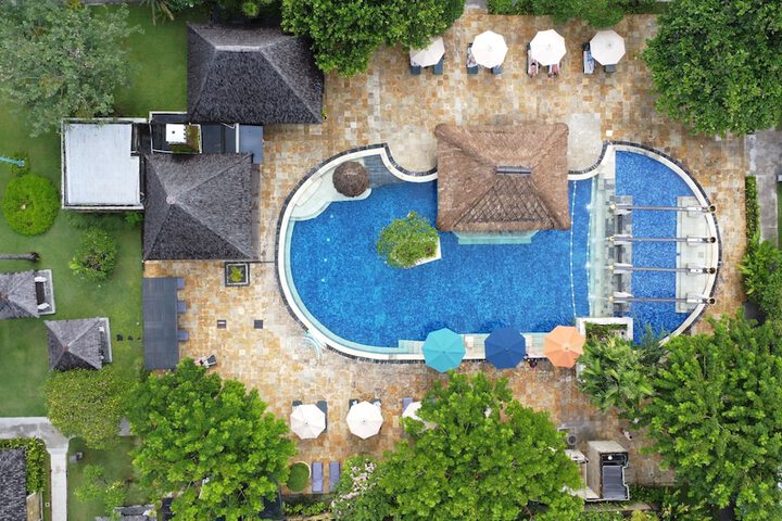 Pool 43 of 81