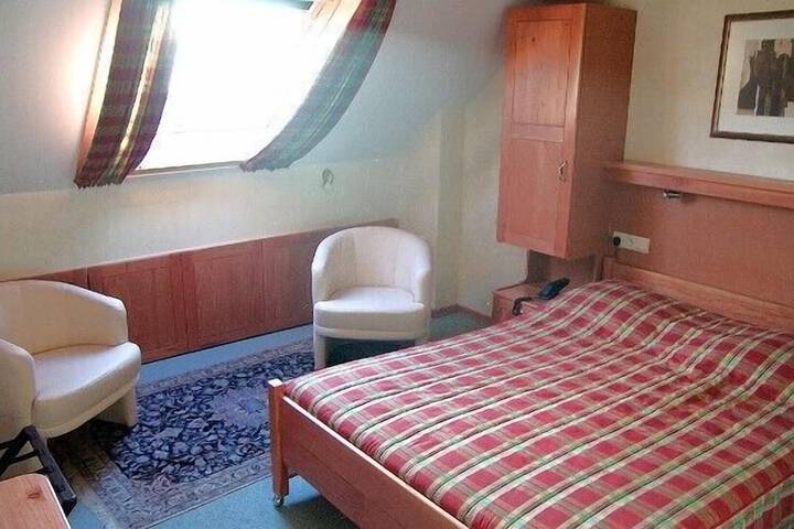 Room 18 of 46