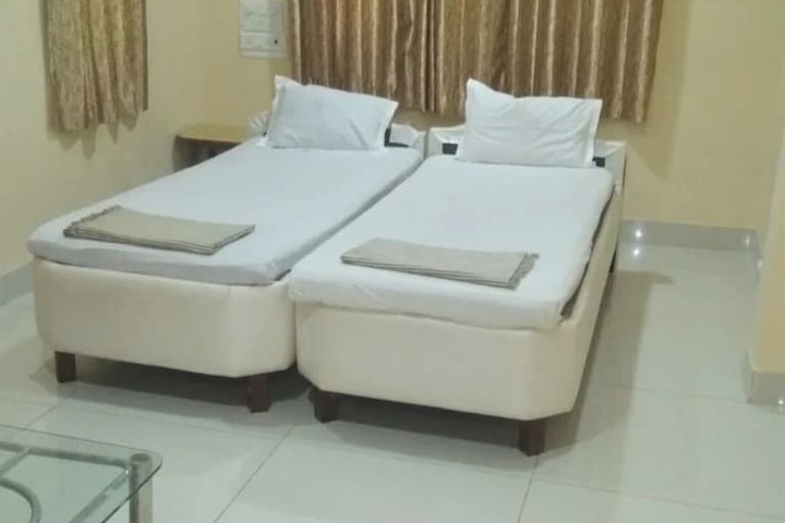 Room 2 of 11