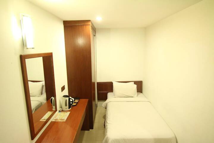 Room 21 of 60