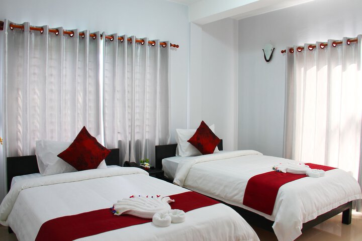 Room 4 of 24