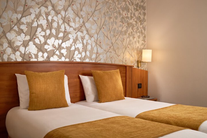 Room 20 of 40
