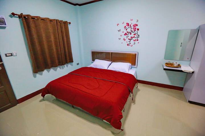 Room 3 of 25