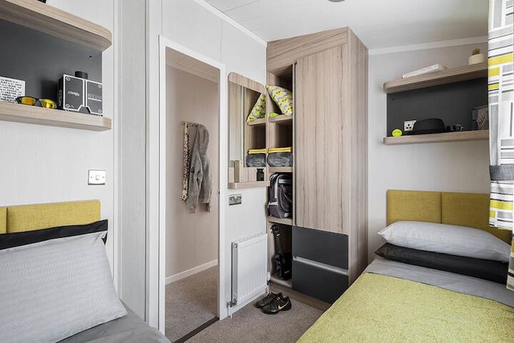 Room 15 of 132