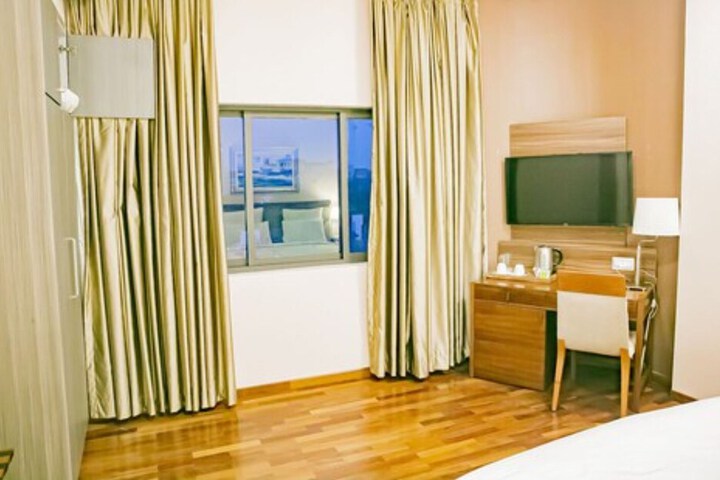 Room 22 of 110